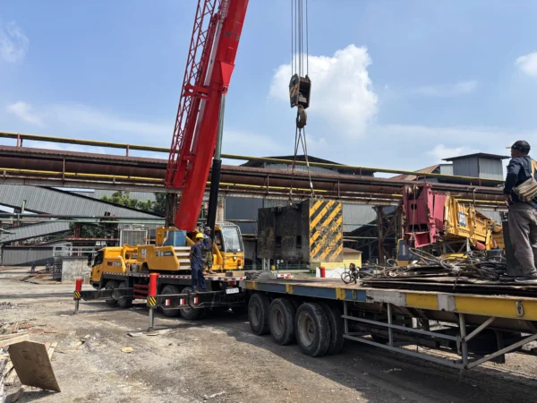 Crane 25 Ton