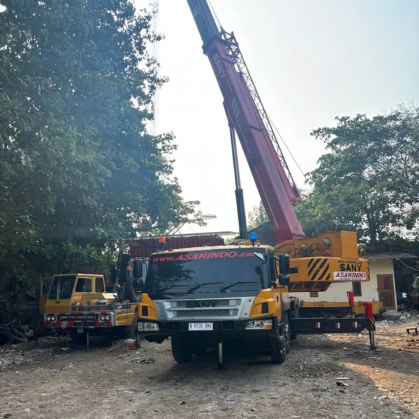 Armada Crane SANY PT Asanindo — Siap Mobilisasi ke Jatiuwung Tangerang Armada mobile crane SANY PT Asanindo Jaya Abadi standby dan siap mobilisasi ke kawasan industri Jatiuwung Tangerang